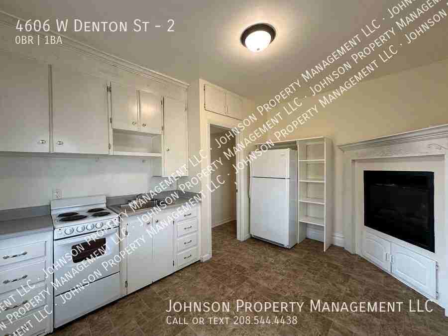 4606 W Denton St #2 - Photo 2 of 10