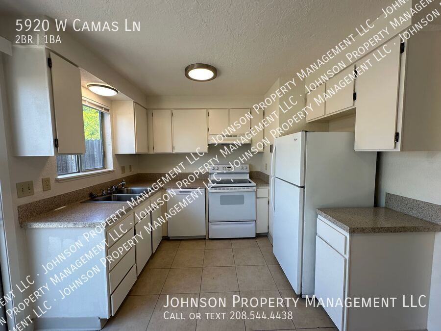 5920 W Camas Ln - Photo 2 of 13