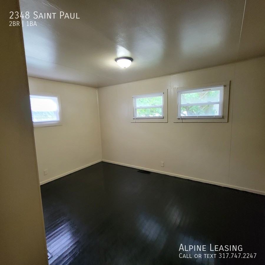 2348 Saint Paul St - Photo 5 of 7