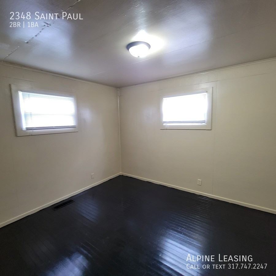 2348 Saint Paul St - Photo 6 of 7