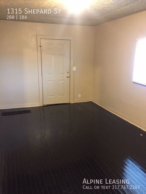 1315 Shepard St - Photo 2 of 6