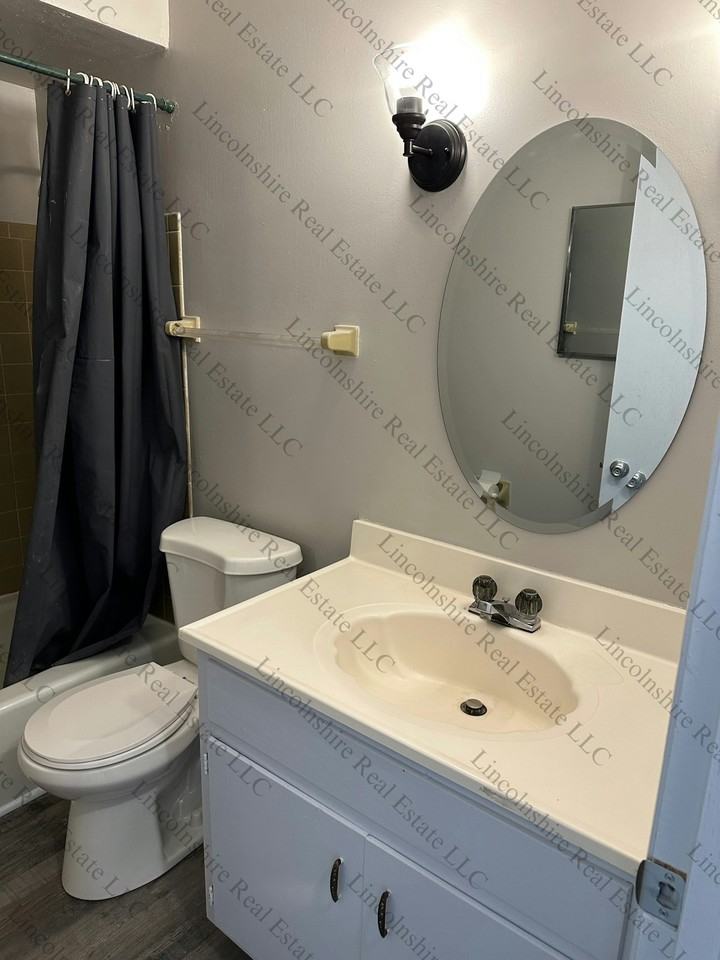 1015 Summit Avenue, Unit Unit 2 - Photo 5 of 13