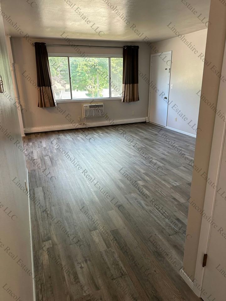 1015 Summit Avenue, Unit Unit 2 - Photo 6 of 13