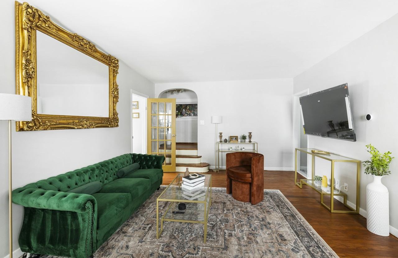 99-15 199th St - Photo 2 of 15