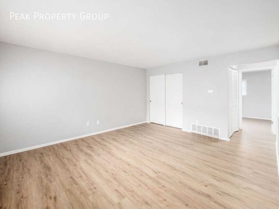 593 Riverview Dr #C - Photo 3 of 22