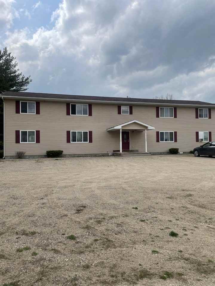 5045 West Remus Road - Photo 2 of 14