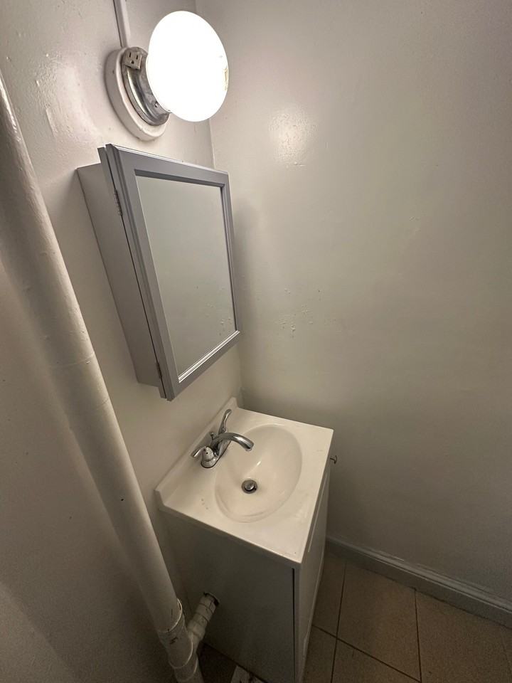 325 Main Street - Photo 2 of 22