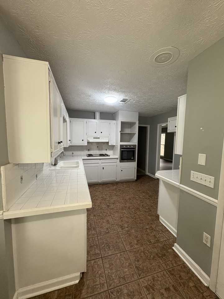 Dynasty Trust - Photo 3 of 10