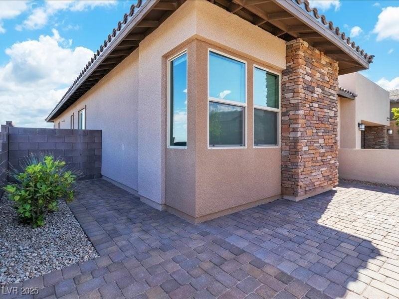 11837 Grassy Plain Avenue - Photo 5 of 50