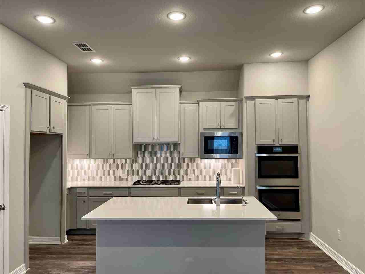 24226 Maple Summit Ln - Photo 2 of 31