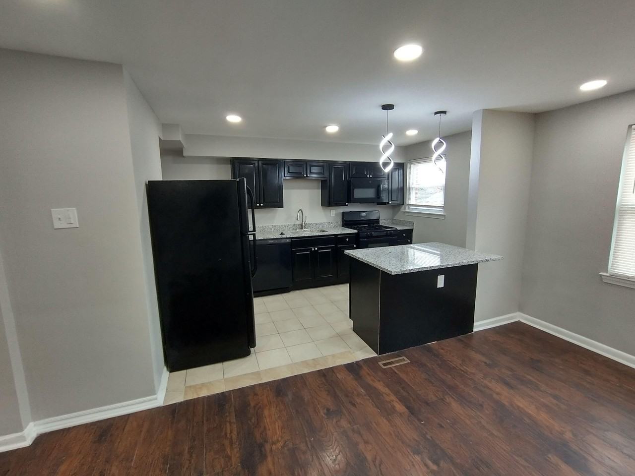 Lenton Ave - Photo 2 of 15