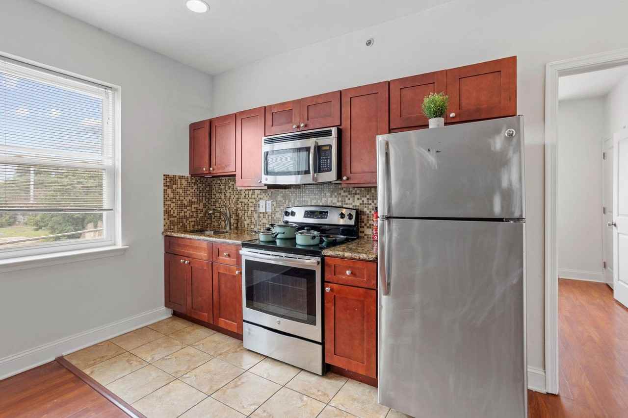 N 12th St - Photo 5 of 14