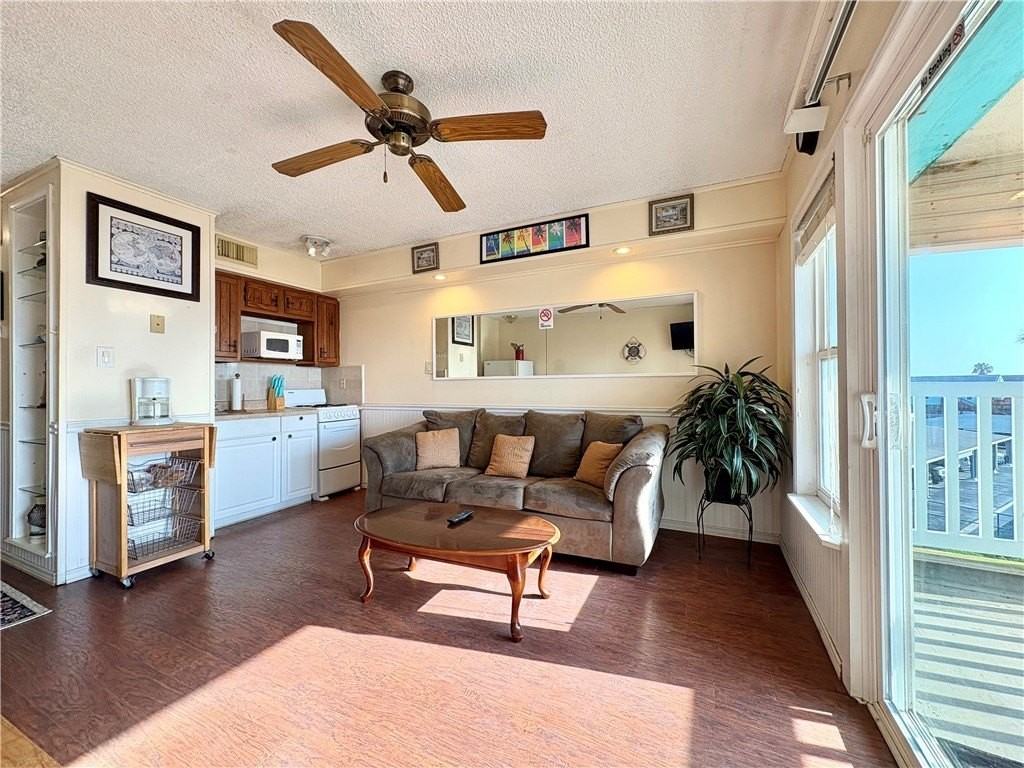 3938 Surfside Blvd Unit 3233 #3233 - Photo 2 of 23