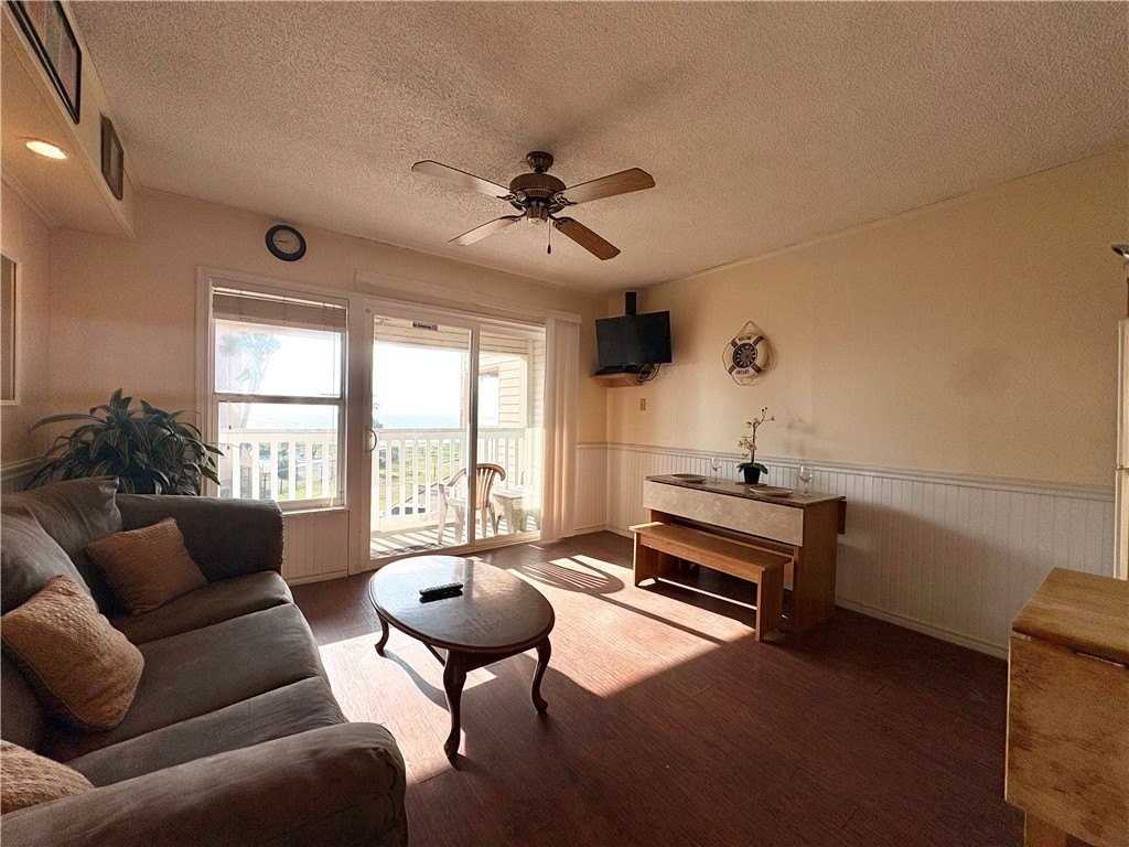 3938 Surfside Blvd Unit 3233 #3233 - Photo 7 of 23