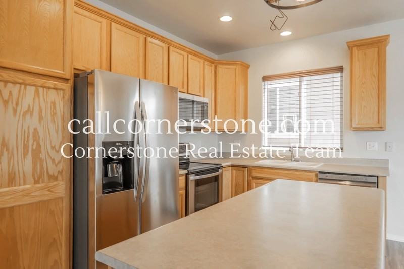 12239 Anacostia Dr - Photo 4 of 32