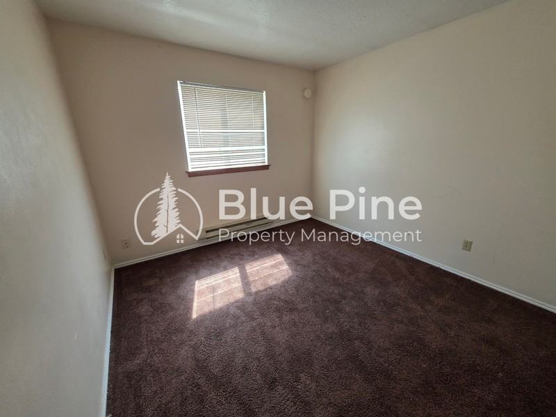 2137 Meppen Dr - Photo 5 of 9