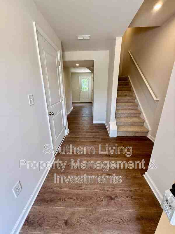 7226 Capstan Ter - Photo 3 of 25