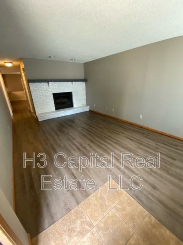 114 Clinton Hill Dr - Photo 2 of 21