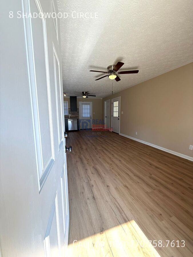 8 Shadowood Cir Se - Photo 3 of 16