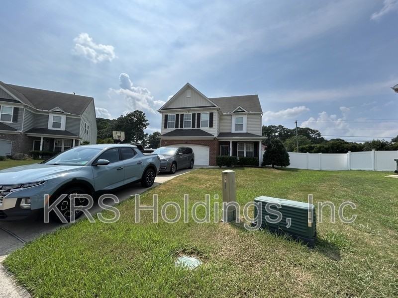 42 Ravenscroft Ln - Photo 2 of 29