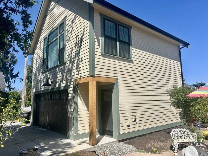 326 Boblett St - Photo 2 of 27