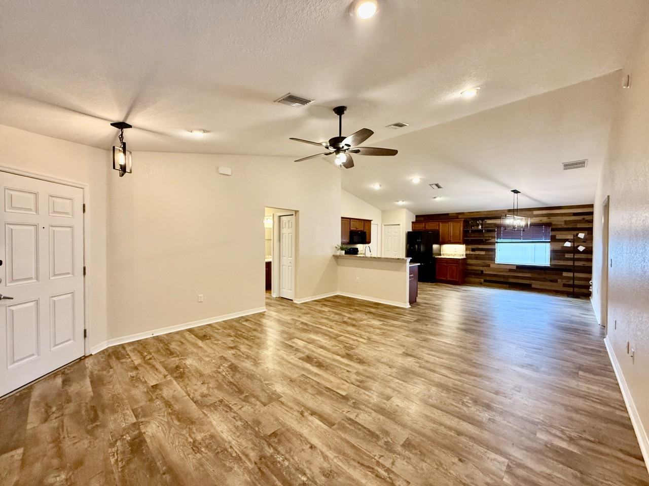 6054 Merrifield Dr - Photo 7 of 31