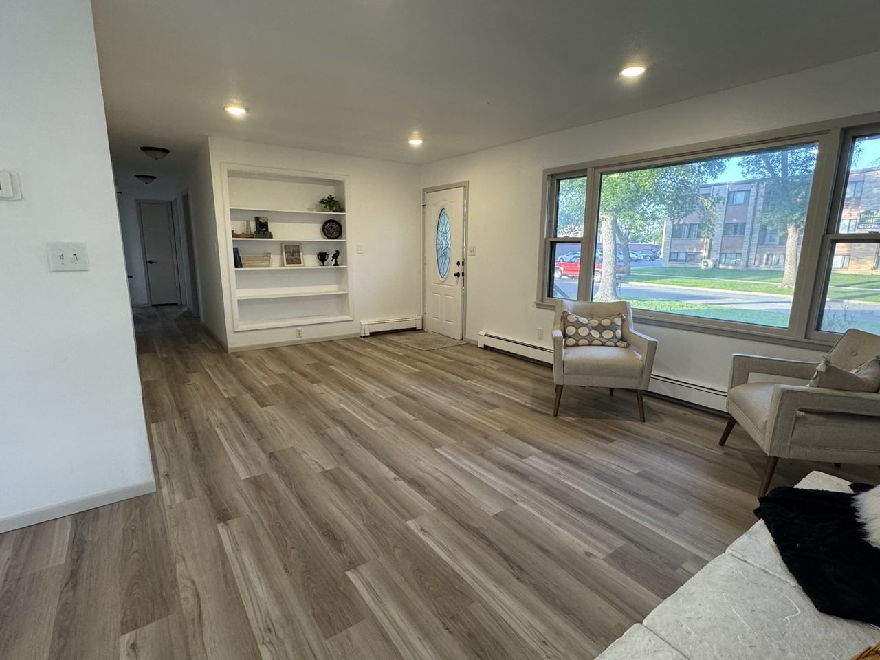 1909 14th St S - Photo 2 of 34