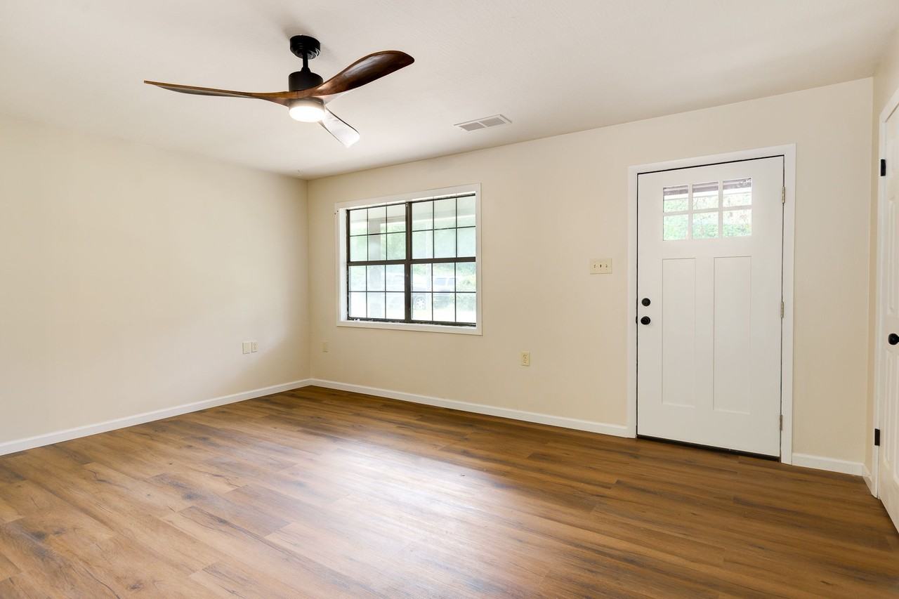 134 Sandy Run Rd - Photo 3 of 19