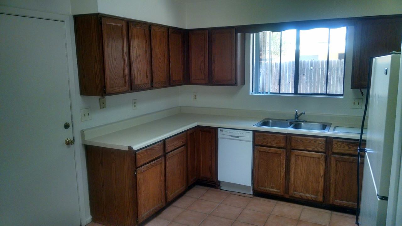 1709 E Glenn St - Photo 3 of 11