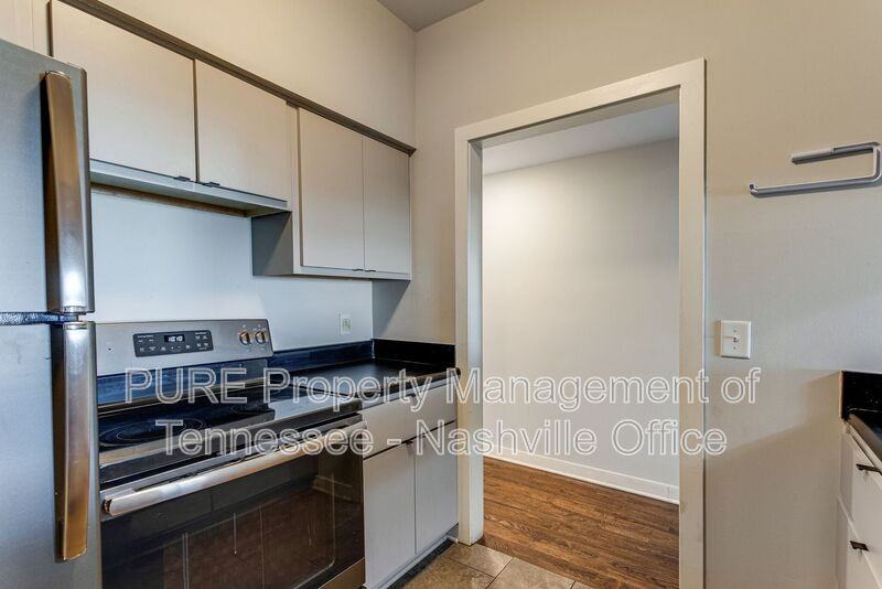 429 Humphreys St #4 - Photo 7 of 34