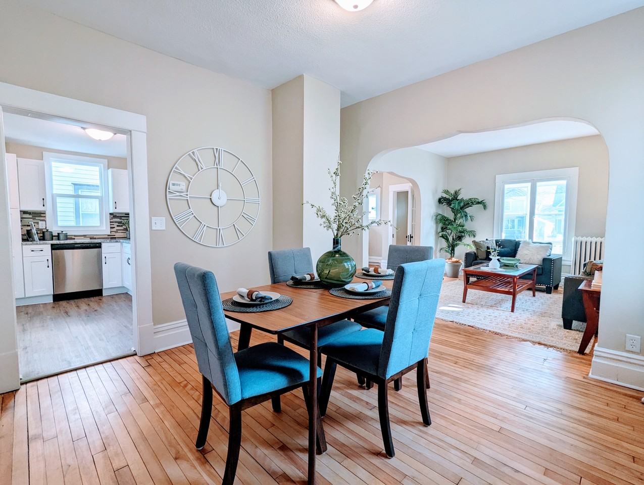 3620 Pillsbury Ave S - Photo 7 of 18