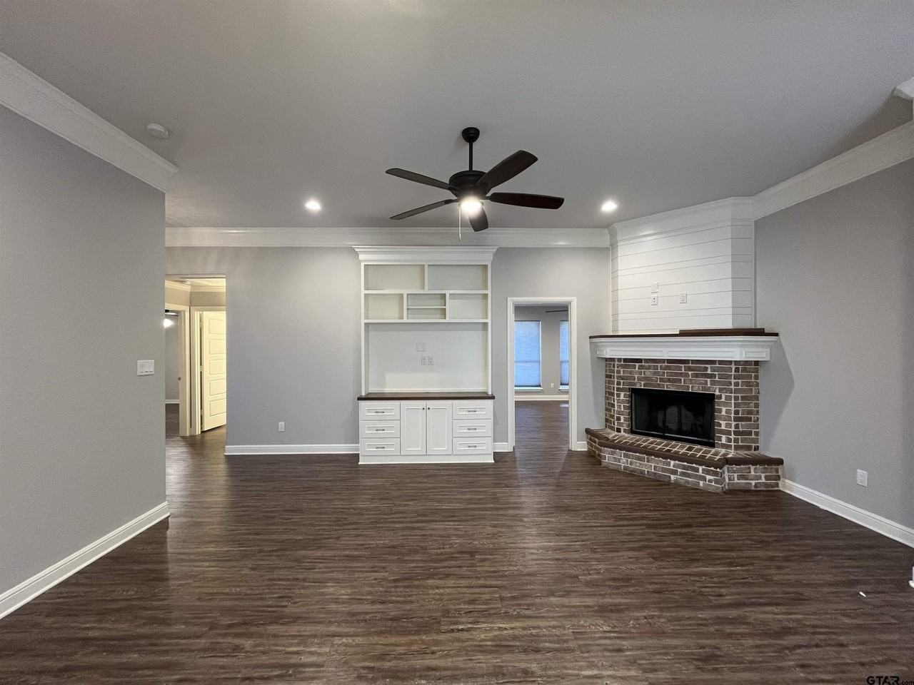 5429 Meadow Ridge Dr - Photo 5 of 24