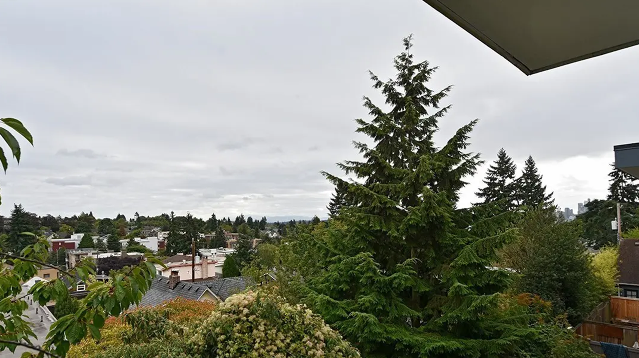 Hardwood Floors, In‑Unit Laundry & Private Deck | Winslow Place - Photo 4 of 4