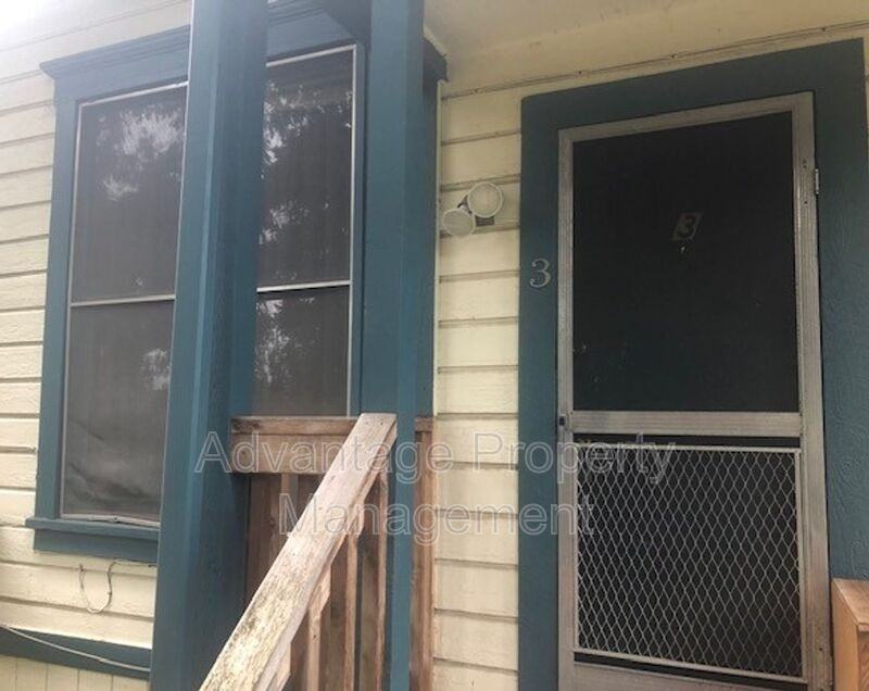 522 Calapooia St Sw #3 - Photo 2 of 9