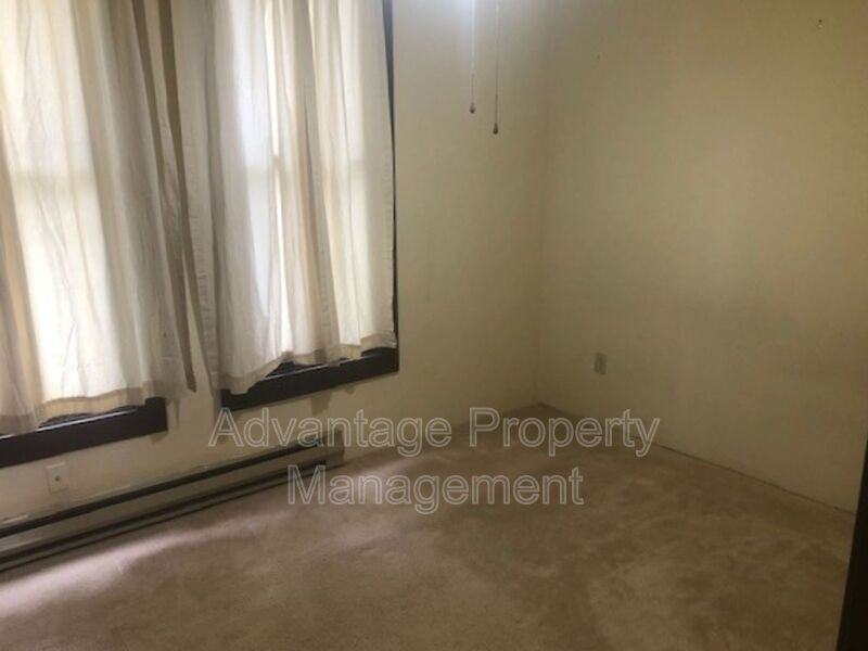 522 Calapooia St Sw #3 - Photo 4 of 9