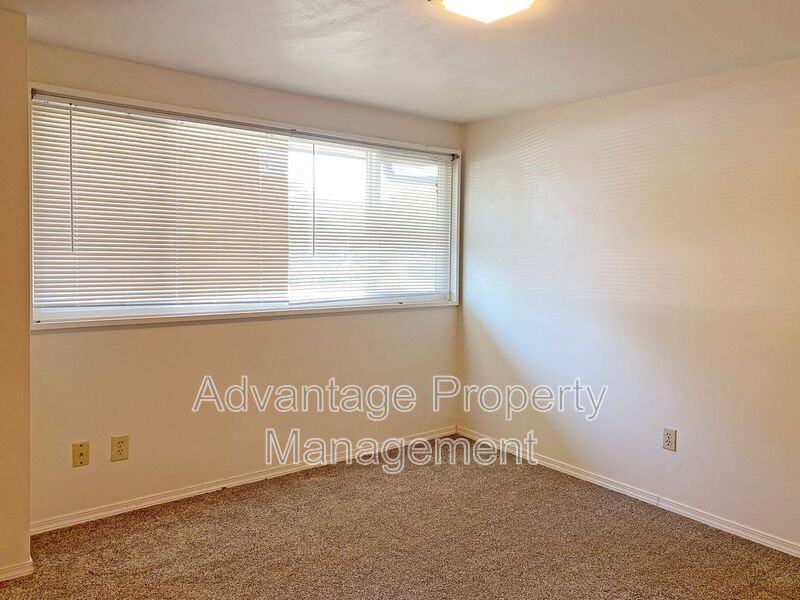 2658 Nw Tyler Ave - Photo 7 of 7