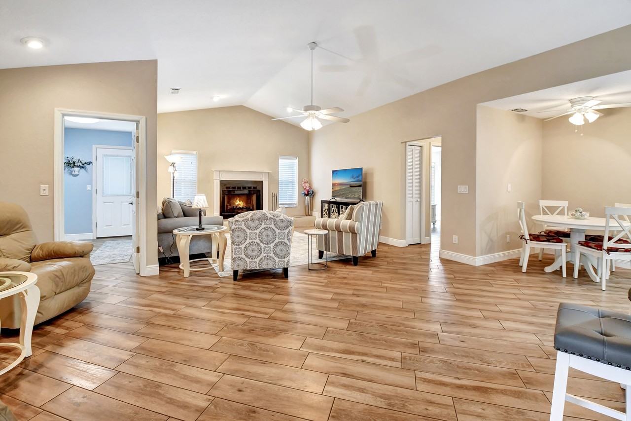 1888 Seclusion Dr - Photo 2 of 22