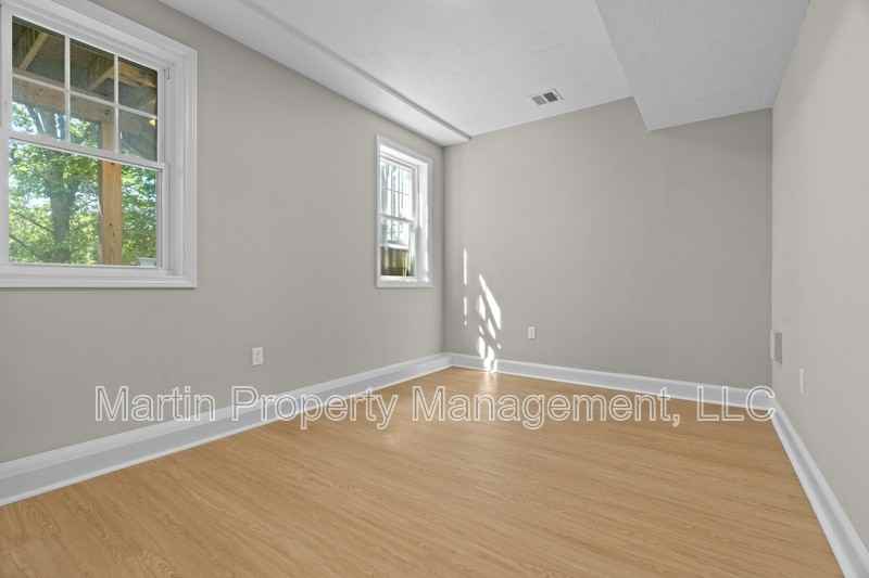 7 Gorham St #10 - Photo 6 of 17