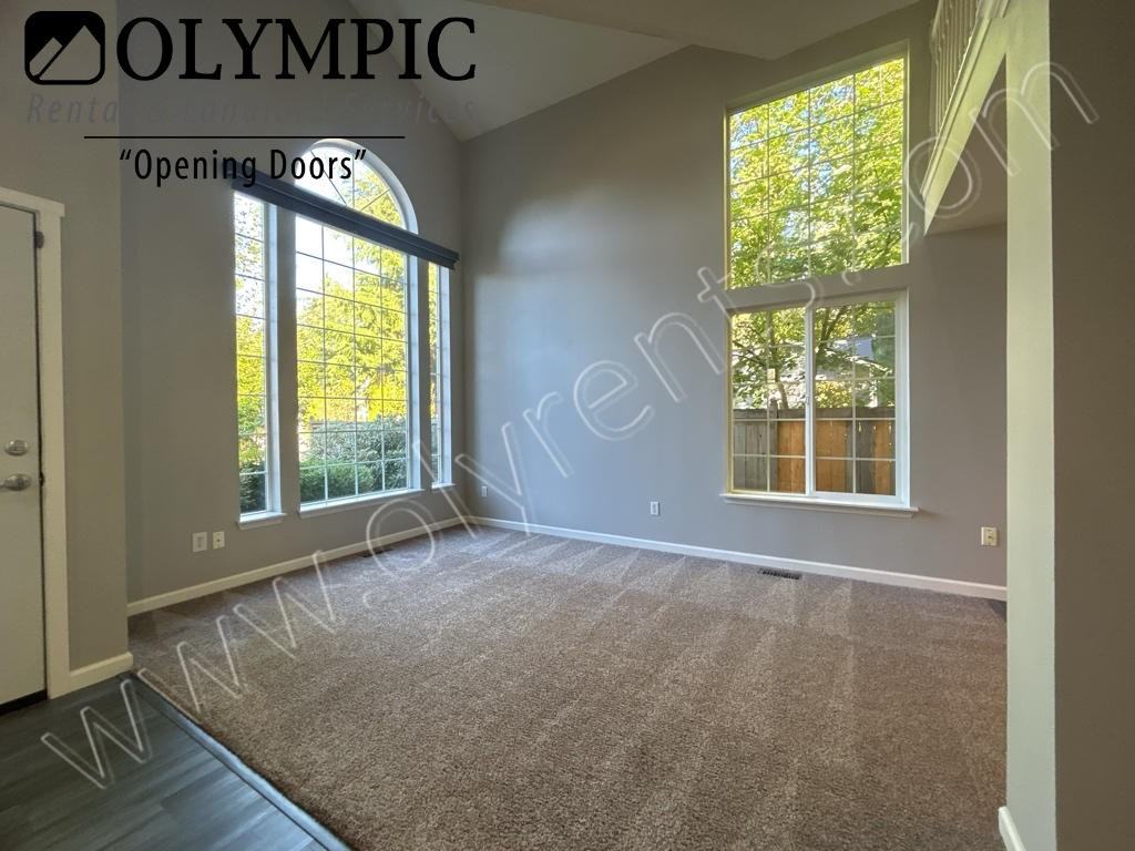 2289 56th Ave Sw - Photo 4 of 41