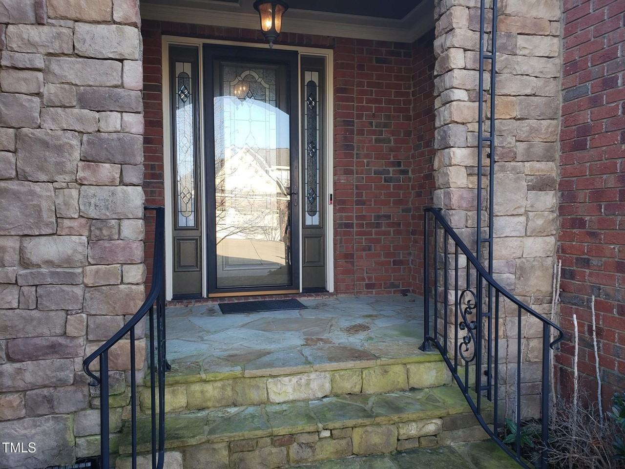 204 Sonoma Valley Dr - Photo 2 of 20