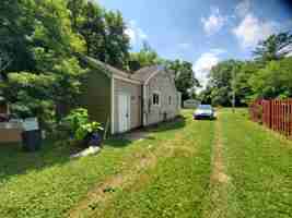 featured image of 3432 Concord St