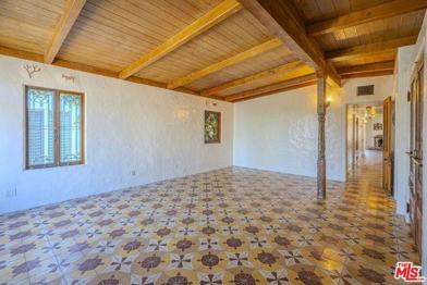 109 Fleet St 12, Los Angeles, CA 90292 3 Bedroom Apartment for Rent