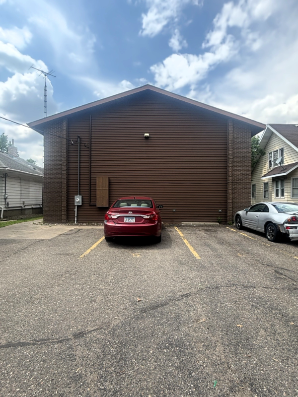 822 7th Ave S #101 - Photo 3 of 4