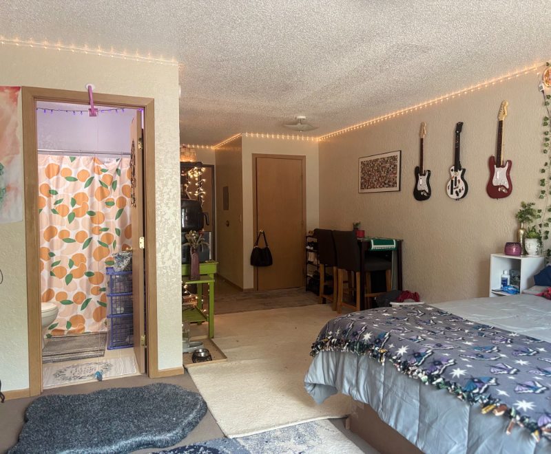 819 5th Ave S #104 - Photo 5 of 17