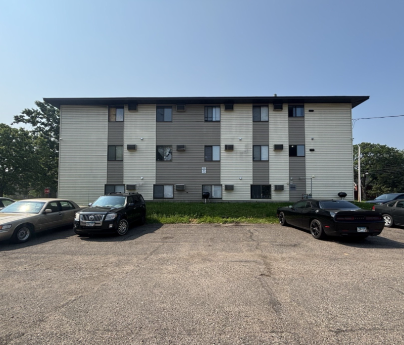 527 8th Ave S #103 - Photo 4 of 4