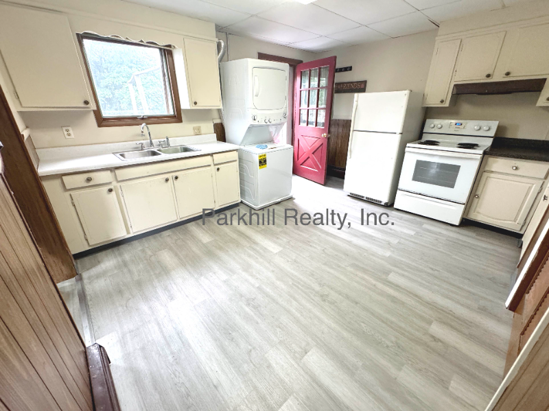 2462 N Delaware Dr #2462 - Photo 2 of 8