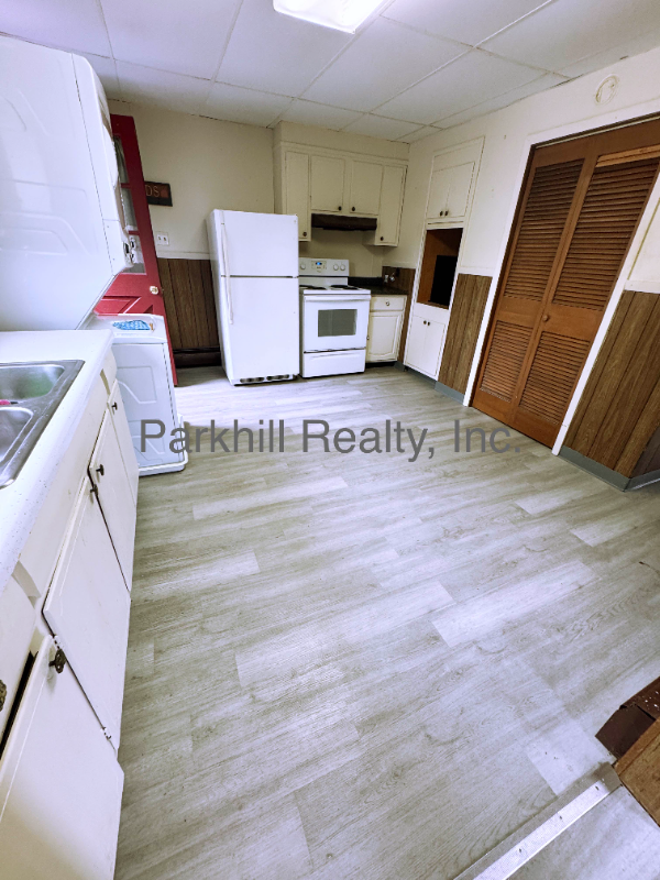 2462 N Delaware Dr #2462 - Photo 3 of 8