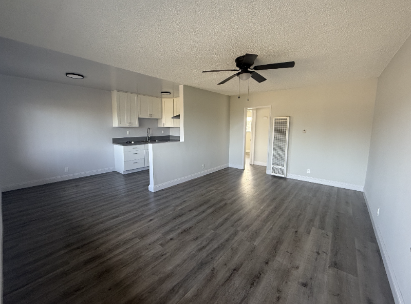 1377 W 112th St #8 - Photo 2 of 11