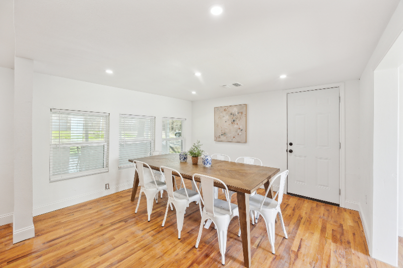 229 Sherman Drive - Photo 3 of 20