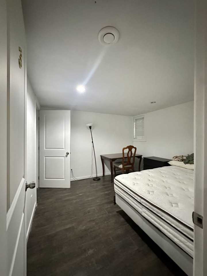 5770 Chancellor Blvd - Photo 3 of 11